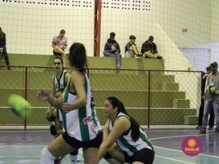 
<a style='margin-left: 5px;' class='btn btn-xs btn-social btn-facebook' href='https://www.facebook.com/sharer/sharer.php?u=https://www.boladovale.com.br/imgs/800-800-90/conteudo/fotos/1624/img2859.jpg' rel='popup' data-width='500' data-height='400'><i class='fa fa-facebook'></i>Compartilhar <span class='hidden-xs'>no Facebook</span>
</a> 
<a class='btn btn-default btn-xs' target='_blank' href='imgs/800-800-90/conteudo/fotos/1624/img2859.jpg'>
<span class='glyphicon glyphicon-cloud-download'></span> Salvar
</a> 
<span></span>