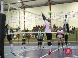 
<a style='margin-left: 5px;' class='btn btn-xs btn-social btn-facebook' href='https://www.facebook.com/sharer/sharer.php?u=https://www.boladovale.com.br/imgs/800-800-90/conteudo/fotos/1624/img2938.jpg' rel='popup' data-width='500' data-height='400'><i class='fa fa-facebook'></i>Compartilhar <span class='hidden-xs'>no Facebook</span>
</a> 
<a class='btn btn-default btn-xs' target='_blank' href='imgs/800-800-90/conteudo/fotos/1624/img2938.jpg'>
<span class='glyphicon glyphicon-cloud-download'></span> Salvar
</a> 
<span></span>