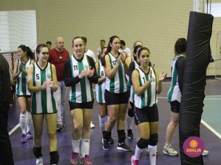 
<a style='margin-left: 5px;' class='btn btn-xs btn-social btn-facebook' href='https://www.facebook.com/sharer/sharer.php?u=https://www.boladovale.com.br/imgs/800-800-90/conteudo/fotos/1624/img2971.jpg' rel='popup' data-width='500' data-height='400'><i class='fa fa-facebook'></i>Compartilhar <span class='hidden-xs'>no Facebook</span>
</a> 
<a class='btn btn-default btn-xs' target='_blank' href='imgs/800-800-90/conteudo/fotos/1624/img2971.jpg'>
<span class='glyphicon glyphicon-cloud-download'></span> Salvar
</a> 
<span></span>