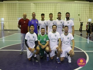 
<a style='margin-left: 5px;' class='btn btn-xs btn-social btn-facebook' href='https://www.facebook.com/sharer/sharer.php?u=https://www.boladovale.com.br/imgs/800-800-90/conteudo/fotos/1625/img3039.jpg' rel='popup' data-width='500' data-height='400'><i class='fa fa-facebook'></i>Compartilhar <span class='hidden-xs'>no Facebook</span>
</a> 
<a class='btn btn-default btn-xs' target='_blank' href='imgs/800-800-90/conteudo/fotos/1625/img3039.jpg'>
<span class='glyphicon glyphicon-cloud-download'></span> Salvar
</a> 
<span></span>