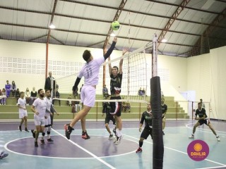 
<a style='margin-left: 5px;' class='btn btn-xs btn-social btn-facebook' href='https://www.facebook.com/sharer/sharer.php?u=https://www.boladovale.com.br/imgs/800-800-90/conteudo/fotos/1625/img3054.jpg' rel='popup' data-width='500' data-height='400'><i class='fa fa-facebook'></i>Compartilhar <span class='hidden-xs'>no Facebook</span>
</a> 
<a class='btn btn-default btn-xs' target='_blank' href='imgs/800-800-90/conteudo/fotos/1625/img3054.jpg'>
<span class='glyphicon glyphicon-cloud-download'></span> Salvar
</a> 
<span></span>