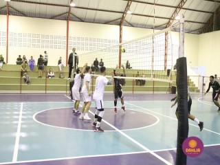 
<a style='margin-left: 5px;' class='btn btn-xs btn-social btn-facebook' href='https://www.facebook.com/sharer/sharer.php?u=https://www.boladovale.com.br/imgs/800-800-90/conteudo/fotos/1625/img3159.jpg' rel='popup' data-width='500' data-height='400'><i class='fa fa-facebook'></i>Compartilhar <span class='hidden-xs'>no Facebook</span>
</a> 
<a class='btn btn-default btn-xs' target='_blank' href='imgs/800-800-90/conteudo/fotos/1625/img3159.jpg'>
<span class='glyphicon glyphicon-cloud-download'></span> Salvar
</a> 
<span></span>