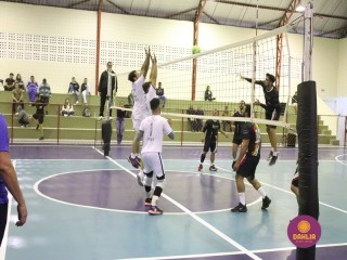 
<a style='margin-left: 5px;' class='btn btn-xs btn-social btn-facebook' href='https://www.facebook.com/sharer/sharer.php?u=https://www.boladovale.com.br/imgs/800-800-90/conteudo/fotos/1625/img3164.jpg' rel='popup' data-width='500' data-height='400'><i class='fa fa-facebook'></i>Compartilhar <span class='hidden-xs'>no Facebook</span>
</a> 
<a class='btn btn-default btn-xs' target='_blank' href='imgs/800-800-90/conteudo/fotos/1625/img3164.jpg'>
<span class='glyphicon glyphicon-cloud-download'></span> Salvar
</a> 
<span></span>