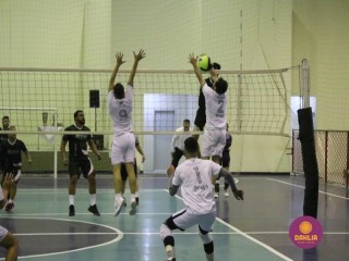 
<a style='margin-left: 5px;' class='btn btn-xs btn-social btn-facebook' href='https://www.facebook.com/sharer/sharer.php?u=https://www.boladovale.com.br/imgs/800-800-90/conteudo/fotos/1625/img3181.jpg' rel='popup' data-width='500' data-height='400'><i class='fa fa-facebook'></i>Compartilhar <span class='hidden-xs'>no Facebook</span>
</a> 
<a class='btn btn-default btn-xs' target='_blank' href='imgs/800-800-90/conteudo/fotos/1625/img3181.jpg'>
<span class='glyphicon glyphicon-cloud-download'></span> Salvar
</a> 
<span></span>