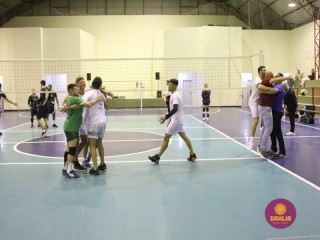 
<a style='margin-left: 5px;' class='btn btn-xs btn-social btn-facebook' href='https://www.facebook.com/sharer/sharer.php?u=https://www.boladovale.com.br/imgs/800-800-90/conteudo/fotos/1625/img3196.jpg' rel='popup' data-width='500' data-height='400'><i class='fa fa-facebook'></i>Compartilhar <span class='hidden-xs'>no Facebook</span>
</a> 
<a class='btn btn-default btn-xs' target='_blank' href='imgs/800-800-90/conteudo/fotos/1625/img3196.jpg'>
<span class='glyphicon glyphicon-cloud-download'></span> Salvar
</a> 
<span></span>