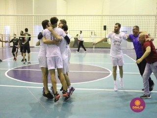 
<a style='margin-left: 5px;' class='btn btn-xs btn-social btn-facebook' href='https://www.facebook.com/sharer/sharer.php?u=https://www.boladovale.com.br/imgs/800-800-90/conteudo/fotos/1625/img3201.jpg' rel='popup' data-width='500' data-height='400'><i class='fa fa-facebook'></i>Compartilhar <span class='hidden-xs'>no Facebook</span>
</a> 
<a class='btn btn-default btn-xs' target='_blank' href='imgs/800-800-90/conteudo/fotos/1625/img3201.jpg'>
<span class='glyphicon glyphicon-cloud-download'></span> Salvar
</a> 
<span></span>