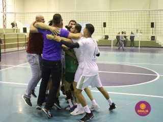 
<a style='margin-left: 5px;' class='btn btn-xs btn-social btn-facebook' href='https://www.facebook.com/sharer/sharer.php?u=https://www.boladovale.com.br/imgs/800-800-90/conteudo/fotos/1625/img3205.jpg' rel='popup' data-width='500' data-height='400'><i class='fa fa-facebook'></i>Compartilhar <span class='hidden-xs'>no Facebook</span>
</a> 
<a class='btn btn-default btn-xs' target='_blank' href='imgs/800-800-90/conteudo/fotos/1625/img3205.jpg'>
<span class='glyphicon glyphicon-cloud-download'></span> Salvar
</a> 
<span></span>