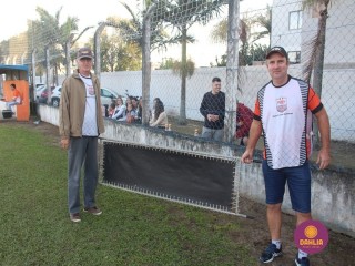 
<a style='margin-left: 5px;' class='btn btn-xs btn-social btn-facebook' href='https://www.facebook.com/sharer/sharer.php?u=https://www.boladovale.com.br/imgs/800-800-90/conteudo/fotos/1626/img2044.jpg' rel='popup' data-width='500' data-height='400'><i class='fa fa-facebook'></i>Compartilhar <span class='hidden-xs'>no Facebook</span>
</a> 
<a class='btn btn-default btn-xs' target='_blank' href='imgs/800-800-90/conteudo/fotos/1626/img2044.jpg'>
<span class='glyphicon glyphicon-cloud-download'></span> Salvar
</a> 
<span></span>