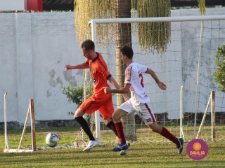 
<a style='margin-left: 5px;' class='btn btn-xs btn-social btn-facebook' href='https://www.facebook.com/sharer/sharer.php?u=https://www.boladovale.com.br/imgs/800-800-90/conteudo/fotos/1626/img2075.jpg' rel='popup' data-width='500' data-height='400'><i class='fa fa-facebook'></i>Compartilhar <span class='hidden-xs'>no Facebook</span>
</a> 
<a class='btn btn-default btn-xs' target='_blank' href='imgs/800-800-90/conteudo/fotos/1626/img2075.jpg'>
<span class='glyphicon glyphicon-cloud-download'></span> Salvar
</a> 
<span></span>