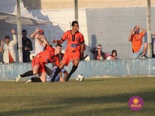 
<a style='margin-left: 5px;' class='btn btn-xs btn-social btn-facebook' href='https://www.facebook.com/sharer/sharer.php?u=https://www.boladovale.com.br/imgs/800-800-90/conteudo/fotos/1626/img2115.jpg' rel='popup' data-width='500' data-height='400'><i class='fa fa-facebook'></i>Compartilhar <span class='hidden-xs'>no Facebook</span>
</a> 
<a class='btn btn-default btn-xs' target='_blank' href='imgs/800-800-90/conteudo/fotos/1626/img2115.jpg'>
<span class='glyphicon glyphicon-cloud-download'></span> Salvar
</a> 
<span></span>