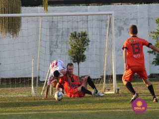
<a style='margin-left: 5px;' class='btn btn-xs btn-social btn-facebook' href='https://www.facebook.com/sharer/sharer.php?u=https://www.boladovale.com.br/imgs/800-800-90/conteudo/fotos/1626/img2126.jpg' rel='popup' data-width='500' data-height='400'><i class='fa fa-facebook'></i>Compartilhar <span class='hidden-xs'>no Facebook</span>
</a> 
<a class='btn btn-default btn-xs' target='_blank' href='imgs/800-800-90/conteudo/fotos/1626/img2126.jpg'>
<span class='glyphicon glyphicon-cloud-download'></span> Salvar
</a> 
<span></span>