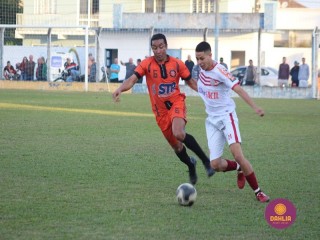 
<a style='margin-left: 5px;' class='btn btn-xs btn-social btn-facebook' href='https://www.facebook.com/sharer/sharer.php?u=https://www.boladovale.com.br/imgs/800-800-90/conteudo/fotos/1626/img2164.jpg' rel='popup' data-width='500' data-height='400'><i class='fa fa-facebook'></i>Compartilhar <span class='hidden-xs'>no Facebook</span>
</a> 
<a class='btn btn-default btn-xs' target='_blank' href='imgs/800-800-90/conteudo/fotos/1626/img2164.jpg'>
<span class='glyphicon glyphicon-cloud-download'></span> Salvar
</a> 
<span></span>