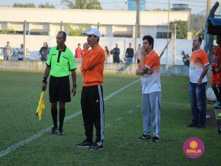 
<a style='margin-left: 5px;' class='btn btn-xs btn-social btn-facebook' href='https://www.facebook.com/sharer/sharer.php?u=https://www.boladovale.com.br/imgs/800-800-90/conteudo/fotos/1626/img2166.jpg' rel='popup' data-width='500' data-height='400'><i class='fa fa-facebook'></i>Compartilhar <span class='hidden-xs'>no Facebook</span>
</a> 
<a class='btn btn-default btn-xs' target='_blank' href='imgs/800-800-90/conteudo/fotos/1626/img2166.jpg'>
<span class='glyphicon glyphicon-cloud-download'></span> Salvar
</a> 
<span></span>