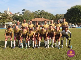 
<a style='margin-left: 5px;' class='btn btn-xs btn-social btn-facebook' href='https://www.facebook.com/sharer/sharer.php?u=https://www.boladovale.com.br/imgs/800-800-90/conteudo/fotos/1627/img1868.jpg' rel='popup' data-width='500' data-height='400'><i class='fa fa-facebook'></i>Compartilhar <span class='hidden-xs'>no Facebook</span>
</a> 
<a class='btn btn-default btn-xs' target='_blank' href='imgs/800-800-90/conteudo/fotos/1627/img1868.jpg'>
<span class='glyphicon glyphicon-cloud-download'></span> Salvar
</a> 
<span></span>