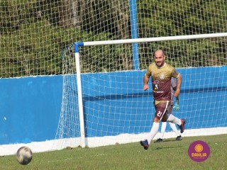 
<a style='margin-left: 5px;' class='btn btn-xs btn-social btn-facebook' href='https://www.facebook.com/sharer/sharer.php?u=https://www.boladovale.com.br/imgs/800-800-90/conteudo/fotos/1627/img1919.jpg' rel='popup' data-width='500' data-height='400'><i class='fa fa-facebook'></i>Compartilhar <span class='hidden-xs'>no Facebook</span>
</a> 
<a class='btn btn-default btn-xs' target='_blank' href='imgs/800-800-90/conteudo/fotos/1627/img1919.jpg'>
<span class='glyphicon glyphicon-cloud-download'></span> Salvar
</a> 
<span></span>