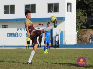 
<a style='margin-left: 5px;' class='btn btn-xs btn-social btn-facebook' href='https://www.facebook.com/sharer/sharer.php?u=https://www.boladovale.com.br/imgs/800-800-90/conteudo/fotos/1627/img1935.jpg' rel='popup' data-width='500' data-height='400'><i class='fa fa-facebook'></i>Compartilhar <span class='hidden-xs'>no Facebook</span>
</a> 
<a class='btn btn-default btn-xs' target='_blank' href='imgs/800-800-90/conteudo/fotos/1627/img1935.jpg'>
<span class='glyphicon glyphicon-cloud-download'></span> Salvar
</a> 
<span></span>