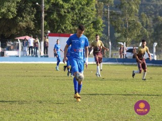 
<a style='margin-left: 5px;' class='btn btn-xs btn-social btn-facebook' href='https://www.facebook.com/sharer/sharer.php?u=https://www.boladovale.com.br/imgs/800-800-90/conteudo/fotos/1627/img1982.jpg' rel='popup' data-width='500' data-height='400'><i class='fa fa-facebook'></i>Compartilhar <span class='hidden-xs'>no Facebook</span>
</a> 
<a class='btn btn-default btn-xs' target='_blank' href='imgs/800-800-90/conteudo/fotos/1627/img1982.jpg'>
<span class='glyphicon glyphicon-cloud-download'></span> Salvar
</a> 
<span></span>