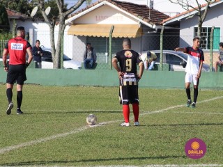 
<a style='margin-left: 5px;' class='btn btn-xs btn-social btn-facebook' href='https://www.facebook.com/sharer/sharer.php?u=https://www.boladovale.com.br/imgs/800-800-90/conteudo/fotos/1628/img3351.jpg' rel='popup' data-width='500' data-height='400'><i class='fa fa-facebook'></i>Compartilhar <span class='hidden-xs'>no Facebook</span>
</a> 
<a class='btn btn-default btn-xs' target='_blank' href='imgs/800-800-90/conteudo/fotos/1628/img3351.jpg'>
<span class='glyphicon glyphicon-cloud-download'></span> Salvar
</a> 
<span></span>