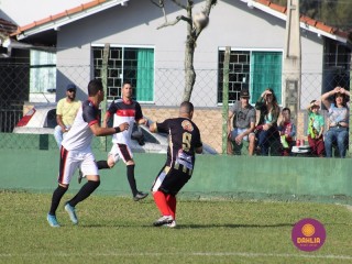 
<a style='margin-left: 5px;' class='btn btn-xs btn-social btn-facebook' href='https://www.facebook.com/sharer/sharer.php?u=https://www.boladovale.com.br/imgs/800-800-90/conteudo/fotos/1628/img3353.jpg' rel='popup' data-width='500' data-height='400'><i class='fa fa-facebook'></i>Compartilhar <span class='hidden-xs'>no Facebook</span>
</a> 
<a class='btn btn-default btn-xs' target='_blank' href='imgs/800-800-90/conteudo/fotos/1628/img3353.jpg'>
<span class='glyphicon glyphicon-cloud-download'></span> Salvar
</a> 
<span></span>