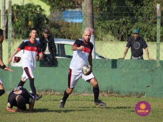 
<a style='margin-left: 5px;' class='btn btn-xs btn-social btn-facebook' href='https://www.facebook.com/sharer/sharer.php?u=https://www.boladovale.com.br/imgs/800-800-90/conteudo/fotos/1628/img3354.jpg' rel='popup' data-width='500' data-height='400'><i class='fa fa-facebook'></i>Compartilhar <span class='hidden-xs'>no Facebook</span>
</a> 
<a class='btn btn-default btn-xs' target='_blank' href='imgs/800-800-90/conteudo/fotos/1628/img3354.jpg'>
<span class='glyphicon glyphicon-cloud-download'></span> Salvar
</a> 
<span></span>