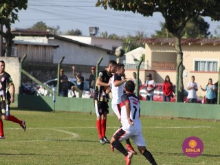 
<a style='margin-left: 5px;' class='btn btn-xs btn-social btn-facebook' href='https://www.facebook.com/sharer/sharer.php?u=https://www.boladovale.com.br/imgs/800-800-90/conteudo/fotos/1628/img3355.jpg' rel='popup' data-width='500' data-height='400'><i class='fa fa-facebook'></i>Compartilhar <span class='hidden-xs'>no Facebook</span>
</a> 
<a class='btn btn-default btn-xs' target='_blank' href='imgs/800-800-90/conteudo/fotos/1628/img3355.jpg'>
<span class='glyphicon glyphicon-cloud-download'></span> Salvar
</a> 
<span></span>