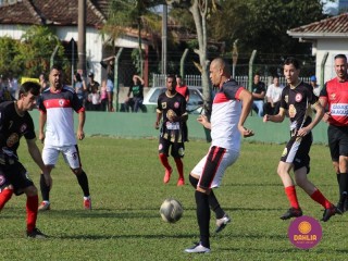 
<a style='margin-left: 5px;' class='btn btn-xs btn-social btn-facebook' href='https://www.facebook.com/sharer/sharer.php?u=https://www.boladovale.com.br/imgs/800-800-90/conteudo/fotos/1628/img3356.jpg' rel='popup' data-width='500' data-height='400'><i class='fa fa-facebook'></i>Compartilhar <span class='hidden-xs'>no Facebook</span>
</a> 
<a class='btn btn-default btn-xs' target='_blank' href='imgs/800-800-90/conteudo/fotos/1628/img3356.jpg'>
<span class='glyphicon glyphicon-cloud-download'></span> Salvar
</a> 
<span></span>