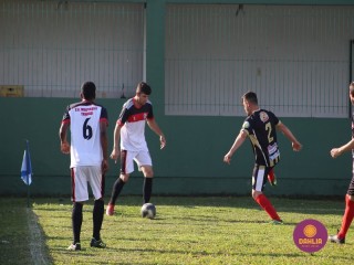 
<a style='margin-left: 5px;' class='btn btn-xs btn-social btn-facebook' href='https://www.facebook.com/sharer/sharer.php?u=https://www.boladovale.com.br/imgs/800-800-90/conteudo/fotos/1628/img3375.jpg' rel='popup' data-width='500' data-height='400'><i class='fa fa-facebook'></i>Compartilhar <span class='hidden-xs'>no Facebook</span>
</a> 
<a class='btn btn-default btn-xs' target='_blank' href='imgs/800-800-90/conteudo/fotos/1628/img3375.jpg'>
<span class='glyphicon glyphicon-cloud-download'></span> Salvar
</a> 
<span></span>
