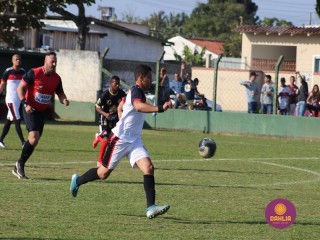 
<a style='margin-left: 5px;' class='btn btn-xs btn-social btn-facebook' href='https://www.facebook.com/sharer/sharer.php?u=https://www.boladovale.com.br/imgs/800-800-90/conteudo/fotos/1628/img3385.jpg' rel='popup' data-width='500' data-height='400'><i class='fa fa-facebook'></i>Compartilhar <span class='hidden-xs'>no Facebook</span>
</a> 
<a class='btn btn-default btn-xs' target='_blank' href='imgs/800-800-90/conteudo/fotos/1628/img3385.jpg'>
<span class='glyphicon glyphicon-cloud-download'></span> Salvar
</a> 
<span></span>