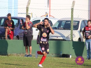 
<a style='margin-left: 5px;' class='btn btn-xs btn-social btn-facebook' href='https://www.facebook.com/sharer/sharer.php?u=https://www.boladovale.com.br/imgs/800-800-90/conteudo/fotos/1628/img3388.jpg' rel='popup' data-width='500' data-height='400'><i class='fa fa-facebook'></i>Compartilhar <span class='hidden-xs'>no Facebook</span>
</a> 
<a class='btn btn-default btn-xs' target='_blank' href='imgs/800-800-90/conteudo/fotos/1628/img3388.jpg'>
<span class='glyphicon glyphicon-cloud-download'></span> Salvar
</a> 
<span></span>