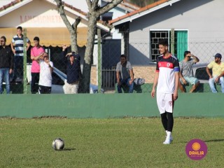 
<a style='margin-left: 5px;' class='btn btn-xs btn-social btn-facebook' href='https://www.facebook.com/sharer/sharer.php?u=https://www.boladovale.com.br/imgs/800-800-90/conteudo/fotos/1628/img3403.jpg' rel='popup' data-width='500' data-height='400'><i class='fa fa-facebook'></i>Compartilhar <span class='hidden-xs'>no Facebook</span>
</a> 
<a class='btn btn-default btn-xs' target='_blank' href='imgs/800-800-90/conteudo/fotos/1628/img3403.jpg'>
<span class='glyphicon glyphicon-cloud-download'></span> Salvar
</a> 
<span></span>