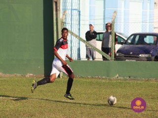 
<a style='margin-left: 5px;' class='btn btn-xs btn-social btn-facebook' href='https://www.facebook.com/sharer/sharer.php?u=https://www.boladovale.com.br/imgs/800-800-90/conteudo/fotos/1628/img3409.jpg' rel='popup' data-width='500' data-height='400'><i class='fa fa-facebook'></i>Compartilhar <span class='hidden-xs'>no Facebook</span>
</a> 
<a class='btn btn-default btn-xs' target='_blank' href='imgs/800-800-90/conteudo/fotos/1628/img3409.jpg'>
<span class='glyphicon glyphicon-cloud-download'></span> Salvar
</a> 
<span></span>