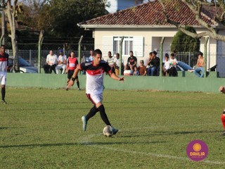 
<a style='margin-left: 5px;' class='btn btn-xs btn-social btn-facebook' href='https://www.facebook.com/sharer/sharer.php?u=https://www.boladovale.com.br/imgs/800-800-90/conteudo/fotos/1628/img3452.jpg' rel='popup' data-width='500' data-height='400'><i class='fa fa-facebook'></i>Compartilhar <span class='hidden-xs'>no Facebook</span>
</a> 
<a class='btn btn-default btn-xs' target='_blank' href='imgs/800-800-90/conteudo/fotos/1628/img3452.jpg'>
<span class='glyphicon glyphicon-cloud-download'></span> Salvar
</a> 
<span></span>