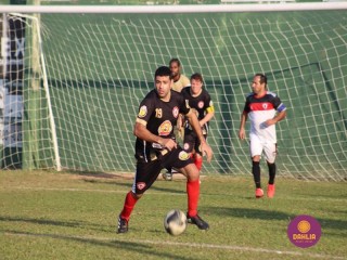 
<a style='margin-left: 5px;' class='btn btn-xs btn-social btn-facebook' href='https://www.facebook.com/sharer/sharer.php?u=https://www.boladovale.com.br/imgs/800-800-90/conteudo/fotos/1628/img3465.jpg' rel='popup' data-width='500' data-height='400'><i class='fa fa-facebook'></i>Compartilhar <span class='hidden-xs'>no Facebook</span>
</a> 
<a class='btn btn-default btn-xs' target='_blank' href='imgs/800-800-90/conteudo/fotos/1628/img3465.jpg'>
<span class='glyphicon glyphicon-cloud-download'></span> Salvar
</a> 
<span></span>