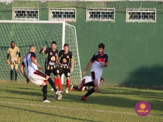 
<a style='margin-left: 5px;' class='btn btn-xs btn-social btn-facebook' href='https://www.facebook.com/sharer/sharer.php?u=https://www.boladovale.com.br/imgs/800-800-90/conteudo/fotos/1628/img3470.jpg' rel='popup' data-width='500' data-height='400'><i class='fa fa-facebook'></i>Compartilhar <span class='hidden-xs'>no Facebook</span>
</a> 
<a class='btn btn-default btn-xs' target='_blank' href='imgs/800-800-90/conteudo/fotos/1628/img3470.jpg'>
<span class='glyphicon glyphicon-cloud-download'></span> Salvar
</a> 
<span></span>