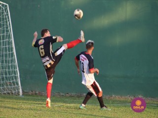 
<a style='margin-left: 5px;' class='btn btn-xs btn-social btn-facebook' href='https://www.facebook.com/sharer/sharer.php?u=https://www.boladovale.com.br/imgs/800-800-90/conteudo/fotos/1628/img3502.jpg' rel='popup' data-width='500' data-height='400'><i class='fa fa-facebook'></i>Compartilhar <span class='hidden-xs'>no Facebook</span>
</a> 
<a class='btn btn-default btn-xs' target='_blank' href='imgs/800-800-90/conteudo/fotos/1628/img3502.jpg'>
<span class='glyphicon glyphicon-cloud-download'></span> Salvar
</a> 
<span></span>