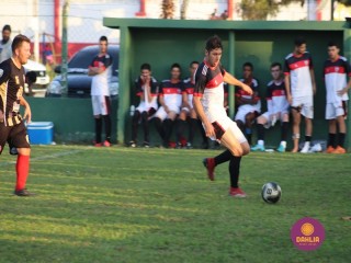 
<a style='margin-left: 5px;' class='btn btn-xs btn-social btn-facebook' href='https://www.facebook.com/sharer/sharer.php?u=https://www.boladovale.com.br/imgs/800-800-90/conteudo/fotos/1628/img3503.jpg' rel='popup' data-width='500' data-height='400'><i class='fa fa-facebook'></i>Compartilhar <span class='hidden-xs'>no Facebook</span>
</a> 
<a class='btn btn-default btn-xs' target='_blank' href='imgs/800-800-90/conteudo/fotos/1628/img3503.jpg'>
<span class='glyphicon glyphicon-cloud-download'></span> Salvar
</a> 
<span></span>