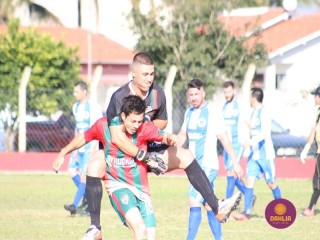 
<a style='margin-left: 5px;' class='btn btn-xs btn-social btn-facebook' href='https://www.facebook.com/sharer/sharer.php?u=https://www.boladovale.com.br/imgs/800-800-90/conteudo/fotos/1629/img3978.jpg' rel='popup' data-width='500' data-height='400'><i class='fa fa-facebook'></i>Compartilhar <span class='hidden-xs'>no Facebook</span>
</a> 
<a class='btn btn-default btn-xs' target='_blank' href='imgs/800-800-90/conteudo/fotos/1629/img3978.jpg'>
<span class='glyphicon glyphicon-cloud-download'></span> Salvar
</a> 
<span></span>