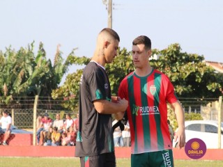 
<a style='margin-left: 5px;' class='btn btn-xs btn-social btn-facebook' href='https://www.facebook.com/sharer/sharer.php?u=https://www.boladovale.com.br/imgs/800-800-90/conteudo/fotos/1629/img4012.jpg' rel='popup' data-width='500' data-height='400'><i class='fa fa-facebook'></i>Compartilhar <span class='hidden-xs'>no Facebook</span>
</a> 
<a class='btn btn-default btn-xs' target='_blank' href='imgs/800-800-90/conteudo/fotos/1629/img4012.jpg'>
<span class='glyphicon glyphicon-cloud-download'></span> Salvar
</a> 
<span></span>