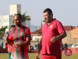 
<a style='margin-left: 5px;' class='btn btn-xs btn-social btn-facebook' href='https://www.facebook.com/sharer/sharer.php?u=https://www.boladovale.com.br/imgs/800-800-90/conteudo/fotos/1629/img4055.jpg' rel='popup' data-width='500' data-height='400'><i class='fa fa-facebook'></i>Compartilhar <span class='hidden-xs'>no Facebook</span>
</a> 
<a class='btn btn-default btn-xs' target='_blank' href='imgs/800-800-90/conteudo/fotos/1629/img4055.jpg'>
<span class='glyphicon glyphicon-cloud-download'></span> Salvar
</a> 
<span></span>