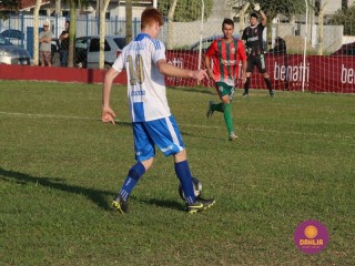 
<a style='margin-left: 5px;' class='btn btn-xs btn-social btn-facebook' href='https://www.facebook.com/sharer/sharer.php?u=https://www.boladovale.com.br/imgs/800-800-90/conteudo/fotos/1629/img4076.jpg' rel='popup' data-width='500' data-height='400'><i class='fa fa-facebook'></i>Compartilhar <span class='hidden-xs'>no Facebook</span>
</a> 
<a class='btn btn-default btn-xs' target='_blank' href='imgs/800-800-90/conteudo/fotos/1629/img4076.jpg'>
<span class='glyphicon glyphicon-cloud-download'></span> Salvar
</a> 
<span></span>