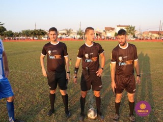 
<a style='margin-left: 5px;' class='btn btn-xs btn-social btn-facebook' href='https://www.facebook.com/sharer/sharer.php?u=https://www.boladovale.com.br/imgs/800-800-90/conteudo/fotos/1629/img4128.jpg' rel='popup' data-width='500' data-height='400'><i class='fa fa-facebook'></i>Compartilhar <span class='hidden-xs'>no Facebook</span>
</a> 
<a class='btn btn-default btn-xs' target='_blank' href='imgs/800-800-90/conteudo/fotos/1629/img4128.jpg'>
<span class='glyphicon glyphicon-cloud-download'></span> Salvar
</a> 
<span></span>