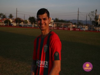
<a style='margin-left: 5px;' class='btn btn-xs btn-social btn-facebook' href='https://www.facebook.com/sharer/sharer.php?u=https://www.boladovale.com.br/imgs/800-800-90/conteudo/fotos/1629/img4132.jpg' rel='popup' data-width='500' data-height='400'><i class='fa fa-facebook'></i>Compartilhar <span class='hidden-xs'>no Facebook</span>
</a> 
<a class='btn btn-default btn-xs' target='_blank' href='imgs/800-800-90/conteudo/fotos/1629/img4132.jpg'>
<span class='glyphicon glyphicon-cloud-download'></span> Salvar
</a> 
<span></span>