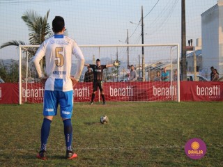 
<a style='margin-left: 5px;' class='btn btn-xs btn-social btn-facebook' href='https://www.facebook.com/sharer/sharer.php?u=https://www.boladovale.com.br/imgs/800-800-90/conteudo/fotos/1629/img4136.jpg' rel='popup' data-width='500' data-height='400'><i class='fa fa-facebook'></i>Compartilhar <span class='hidden-xs'>no Facebook</span>
</a> 
<a class='btn btn-default btn-xs' target='_blank' href='imgs/800-800-90/conteudo/fotos/1629/img4136.jpg'>
<span class='glyphicon glyphicon-cloud-download'></span> Salvar
</a> 
<span></span>