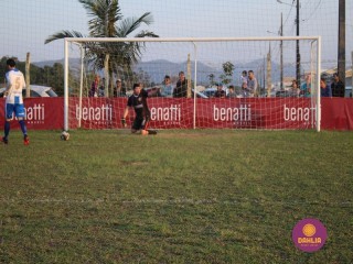 
<a style='margin-left: 5px;' class='btn btn-xs btn-social btn-facebook' href='https://www.facebook.com/sharer/sharer.php?u=https://www.boladovale.com.br/imgs/800-800-90/conteudo/fotos/1629/img4143.jpg' rel='popup' data-width='500' data-height='400'><i class='fa fa-facebook'></i>Compartilhar <span class='hidden-xs'>no Facebook</span>
</a> 
<a class='btn btn-default btn-xs' target='_blank' href='imgs/800-800-90/conteudo/fotos/1629/img4143.jpg'>
<span class='glyphicon glyphicon-cloud-download'></span> Salvar
</a> 
<span></span>