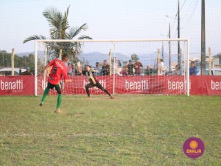 
<a style='margin-left: 5px;' class='btn btn-xs btn-social btn-facebook' href='https://www.facebook.com/sharer/sharer.php?u=https://www.boladovale.com.br/imgs/800-800-90/conteudo/fotos/1629/img4179.jpg' rel='popup' data-width='500' data-height='400'><i class='fa fa-facebook'></i>Compartilhar <span class='hidden-xs'>no Facebook</span>
</a> 
<a class='btn btn-default btn-xs' target='_blank' href='imgs/800-800-90/conteudo/fotos/1629/img4179.jpg'>
<span class='glyphicon glyphicon-cloud-download'></span> Salvar
</a> 
<span></span>