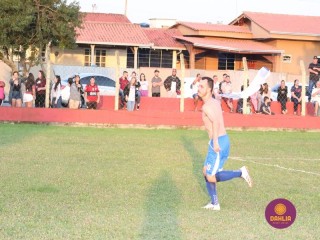 
<a style='margin-left: 5px;' class='btn btn-xs btn-social btn-facebook' href='https://www.facebook.com/sharer/sharer.php?u=https://www.boladovale.com.br/imgs/800-800-90/conteudo/fotos/1629/img4226.jpg' rel='popup' data-width='500' data-height='400'><i class='fa fa-facebook'></i>Compartilhar <span class='hidden-xs'>no Facebook</span>
</a> 
<a class='btn btn-default btn-xs' target='_blank' href='imgs/800-800-90/conteudo/fotos/1629/img4226.jpg'>
<span class='glyphicon glyphicon-cloud-download'></span> Salvar
</a> 
<span></span>