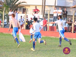 
<a style='margin-left: 5px;' class='btn btn-xs btn-social btn-facebook' href='https://www.facebook.com/sharer/sharer.php?u=https://www.boladovale.com.br/imgs/800-800-90/conteudo/fotos/1629/img4236.jpg' rel='popup' data-width='500' data-height='400'><i class='fa fa-facebook'></i>Compartilhar <span class='hidden-xs'>no Facebook</span>
</a> 
<a class='btn btn-default btn-xs' target='_blank' href='imgs/800-800-90/conteudo/fotos/1629/img4236.jpg'>
<span class='glyphicon glyphicon-cloud-download'></span> Salvar
</a> 
<span></span>