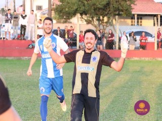 
<a style='margin-left: 5px;' class='btn btn-xs btn-social btn-facebook' href='https://www.facebook.com/sharer/sharer.php?u=https://www.boladovale.com.br/imgs/800-800-90/conteudo/fotos/1629/img4239.jpg' rel='popup' data-width='500' data-height='400'><i class='fa fa-facebook'></i>Compartilhar <span class='hidden-xs'>no Facebook</span>
</a> 
<a class='btn btn-default btn-xs' target='_blank' href='imgs/800-800-90/conteudo/fotos/1629/img4239.jpg'>
<span class='glyphicon glyphicon-cloud-download'></span> Salvar
</a> 
<span></span>