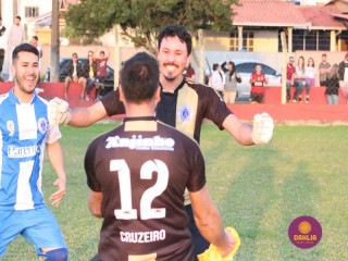 
<a style='margin-left: 5px;' class='btn btn-xs btn-social btn-facebook' href='https://www.facebook.com/sharer/sharer.php?u=https://www.boladovale.com.br/imgs/800-800-90/conteudo/fotos/1629/img4241.jpg' rel='popup' data-width='500' data-height='400'><i class='fa fa-facebook'></i>Compartilhar <span class='hidden-xs'>no Facebook</span>
</a> 
<a class='btn btn-default btn-xs' target='_blank' href='imgs/800-800-90/conteudo/fotos/1629/img4241.jpg'>
<span class='glyphicon glyphicon-cloud-download'></span> Salvar
</a> 
<span></span>