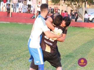 
<a style='margin-left: 5px;' class='btn btn-xs btn-social btn-facebook' href='https://www.facebook.com/sharer/sharer.php?u=https://www.boladovale.com.br/imgs/800-800-90/conteudo/fotos/1629/img4248.jpg' rel='popup' data-width='500' data-height='400'><i class='fa fa-facebook'></i>Compartilhar <span class='hidden-xs'>no Facebook</span>
</a> 
<a class='btn btn-default btn-xs' target='_blank' href='imgs/800-800-90/conteudo/fotos/1629/img4248.jpg'>
<span class='glyphicon glyphicon-cloud-download'></span> Salvar
</a> 
<span></span>